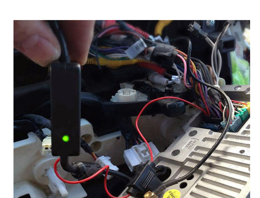 Amplificador de Señal con Antena Activa para Radio de Auto – AM/FM